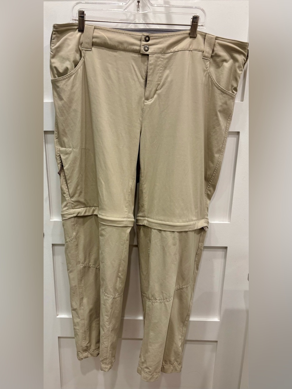 Columbia Women's Tan Convertible Cargo Pants Omni Shield